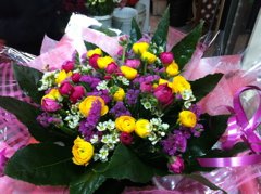 זר 8 - פרחי ספיר