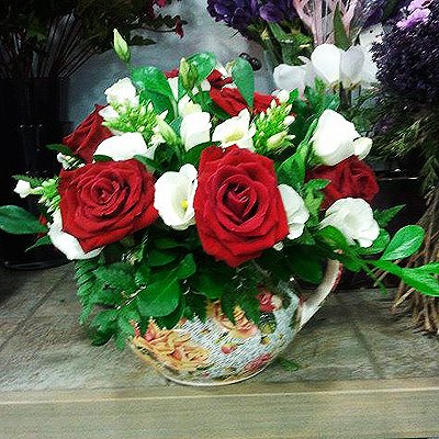אדום ולבלן - דבי פרחים