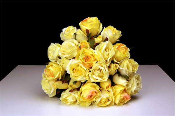 זר ורדים ממשי בגוון צהוב - פרחי יערה