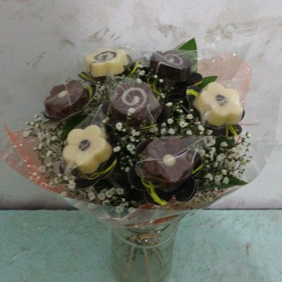 זר שוקולדים מתוק - פרחי חמד