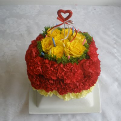 עוגת יום הולדת - פרחי גולד