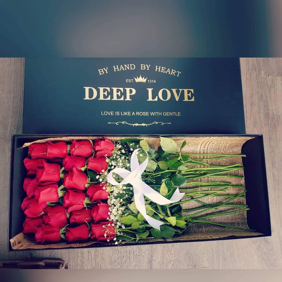 זר לבן עם נגיעות של סגול (2) - טוליפ