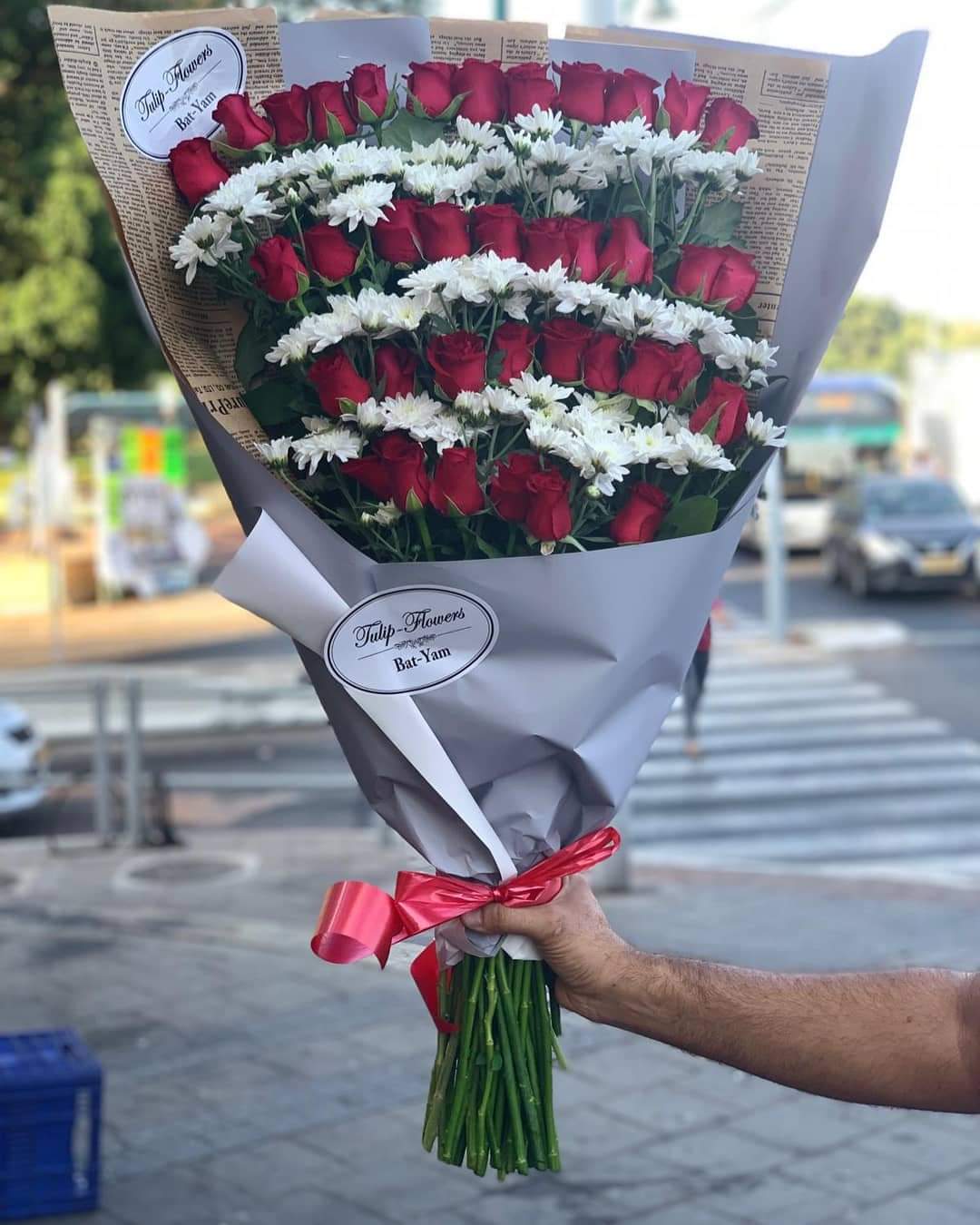 זר לבן עם נגיעות של סגול (2) - טוליפ