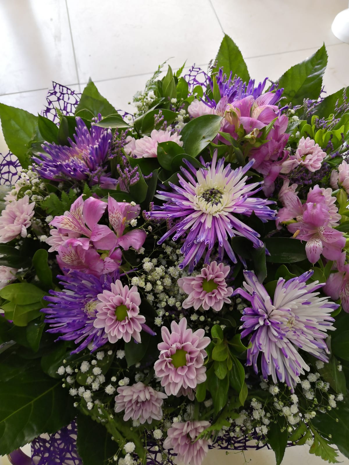 זר 21 פרחי ענבל