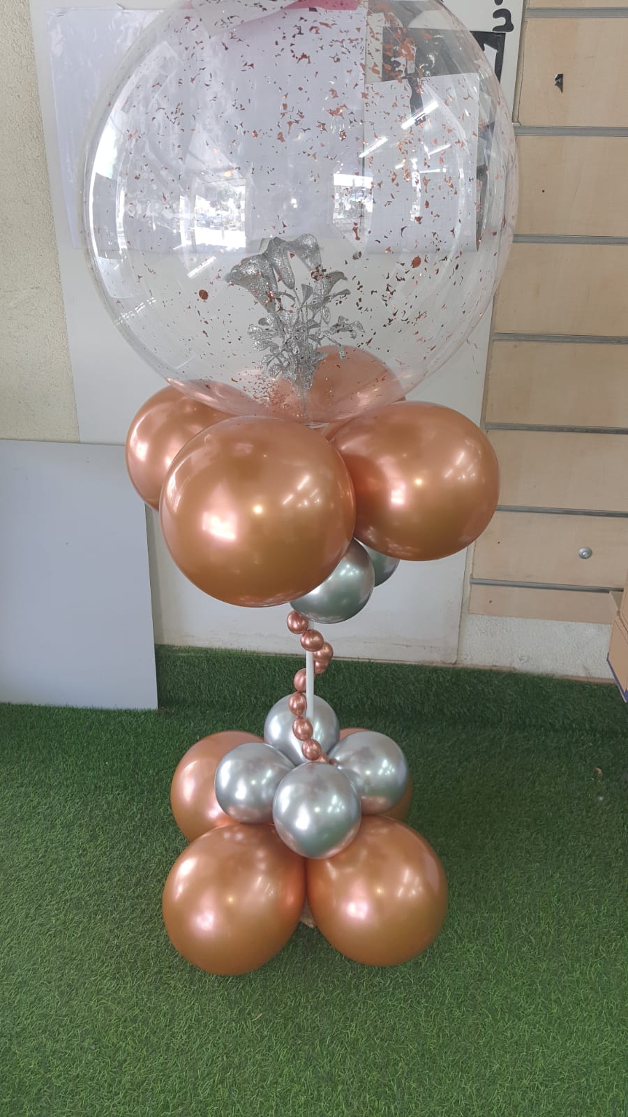 זר 6 - ממלכת הבלונים והפרחים