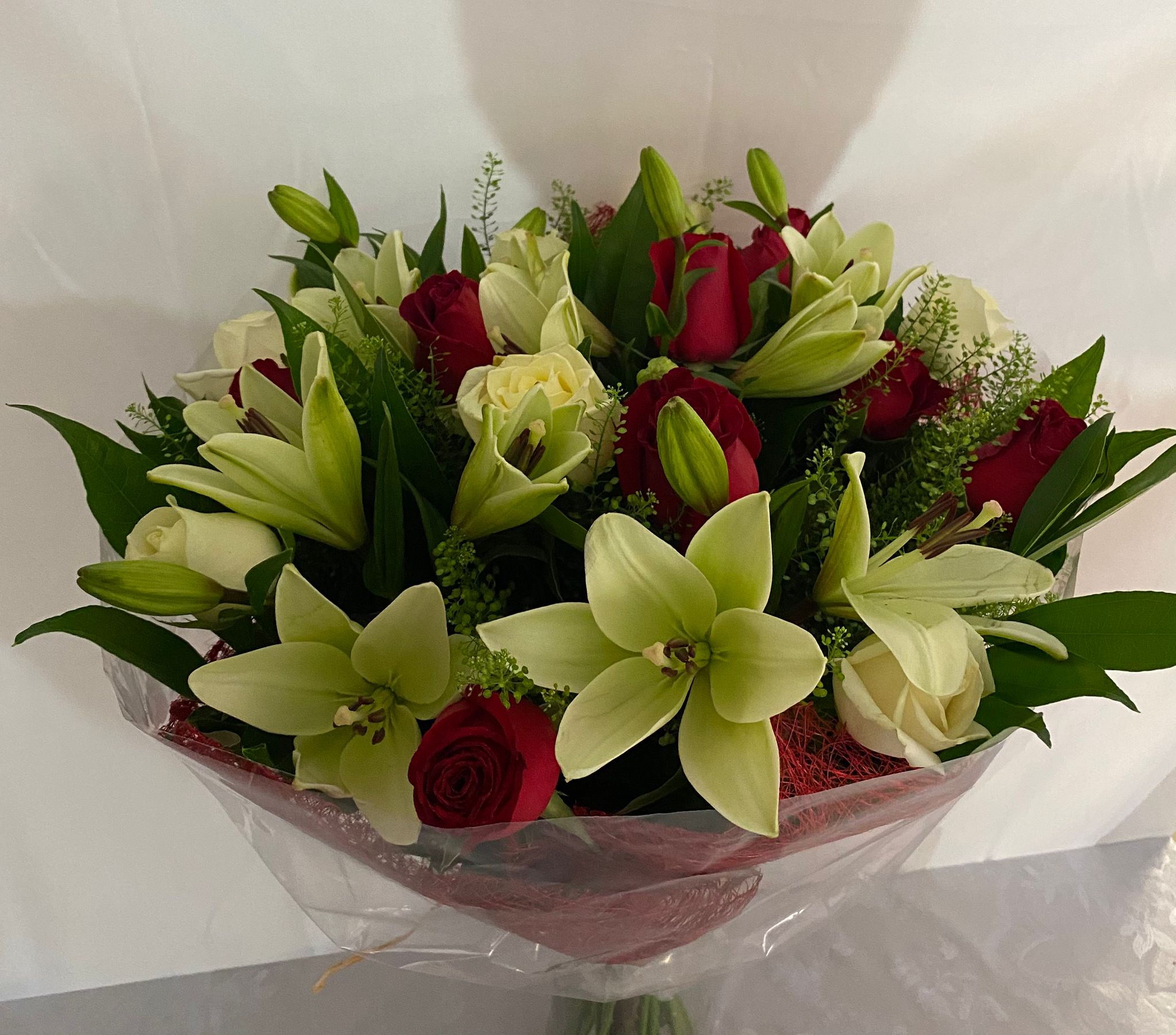 זר 37 - פרח וסימפטיה - זכרון יעקב